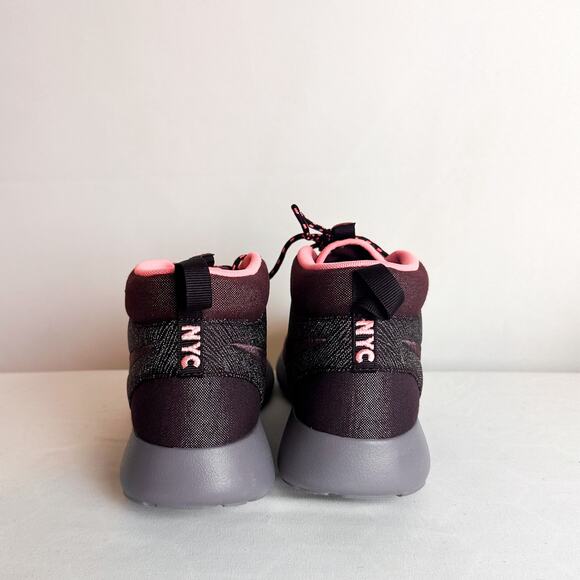 NIKE Roshe Run Red/Wine Mahogany Mid QS City Pack NYC Sz. 9.5 - Picture 6 of 8